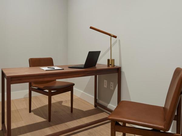 Riversuites At The Battery : photo 10 de la chambre suite lit king-size