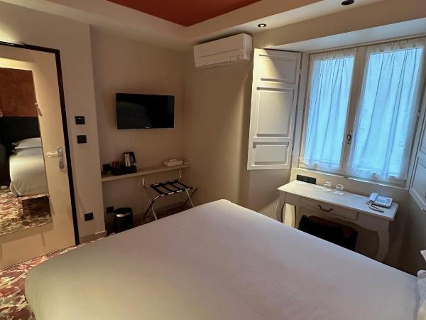 Hôtel Le Médiéval Palais des Papes : photo 2 de la chambre chambre double supérieure