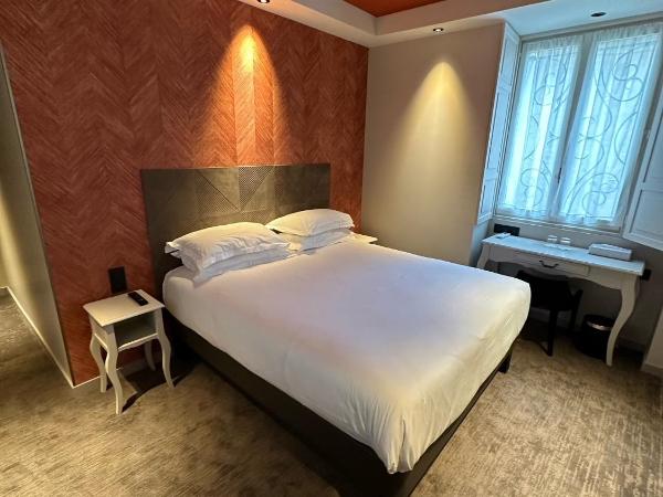 Hôtel Le Médiéval Palais des Papes : photo 4 de la chambre chambre double supérieure