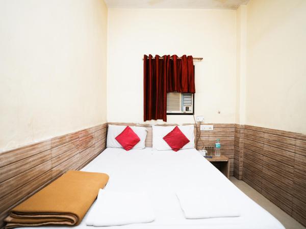 Hotel Sai Parikrama : photo 5 de la chambre chambre double standard