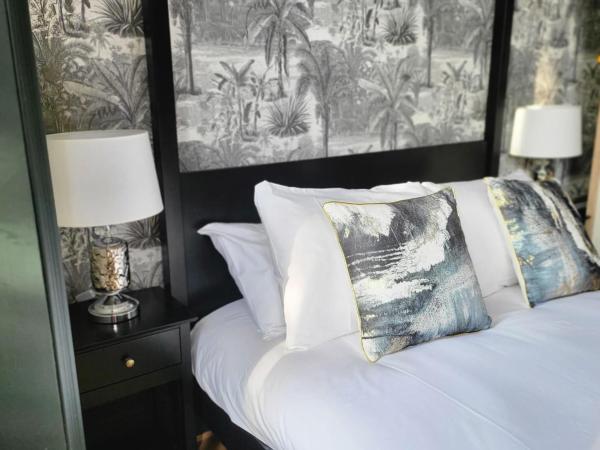 INNit Bliss : photo 1 de la chambre chambre double deluxe avec baignoire