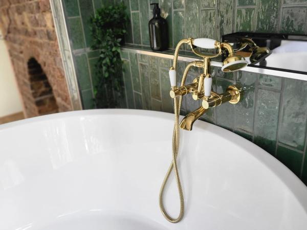 INNit Bliss : photo 5 de la chambre chambre double deluxe avec baignoire