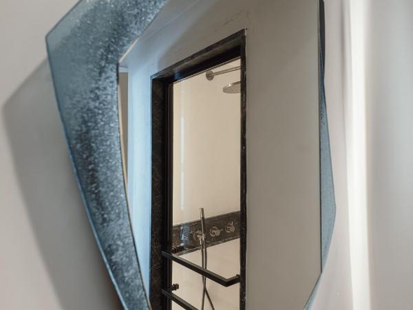 IKIES Santorini : photo 6 de la chambre petite maison the gardener - vue sur caldeira