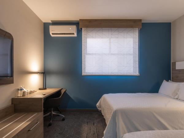 Holiday Inn Express Morelia Centro Historico : photo 10 de la chambre chambre avec 2 grands lits queen-size