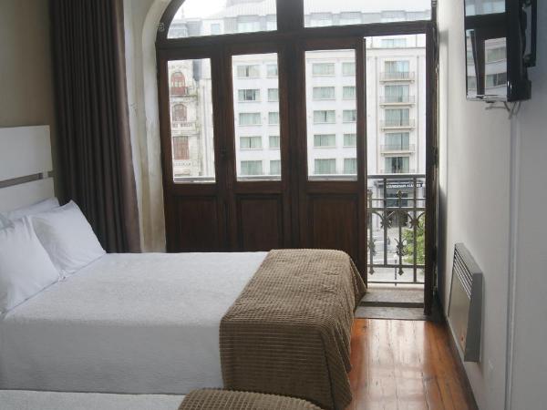 Hotel Chique Aliados : photo 3 de la chambre chambre triple