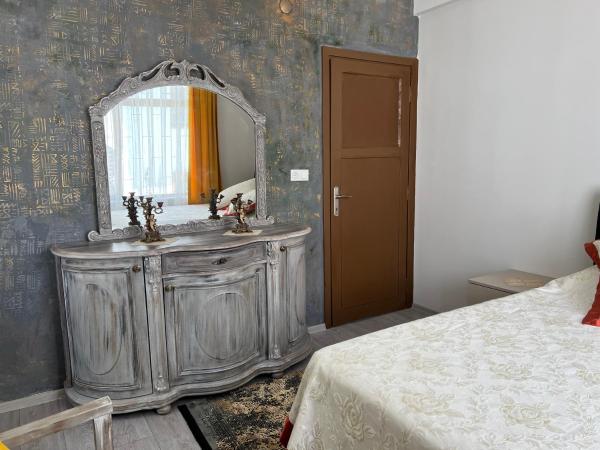 Konukzade OldTown Apart : photo 6 de la chambre appartement avec balcon