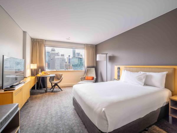 Novotel Sydney Darling Harbour : photo 1 de la chambre chambre exécutive lit queen-size - vue sur port