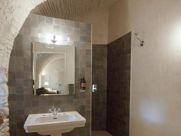 Castell de Vallgornera : photo 2 de la chambre chambre double deluxe