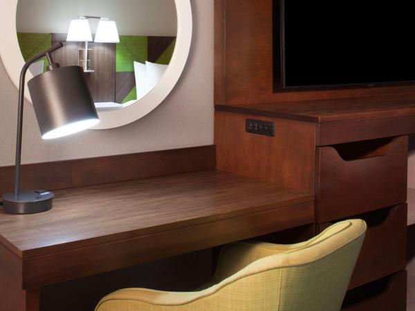 Hampton Inn & Suites-Atlanta Airport North-I-85 : photo 2 de la chambre chambre 2 lits queen-size - non-fumeurs