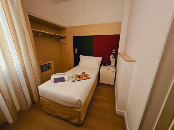 Smy Bologna Centrale : photo 3 de la chambre chambre simple standard