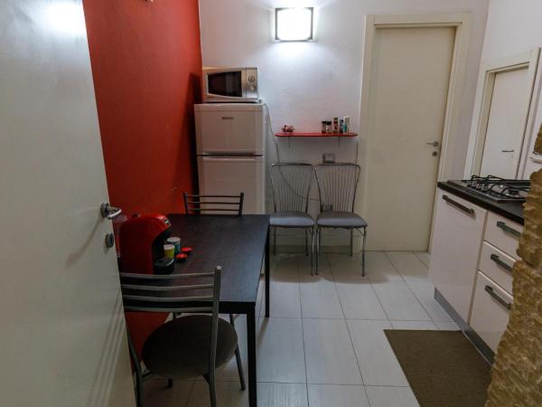 Onlyrooms II - Old Town & Typical Food : photo 9 de la chambre studio standard