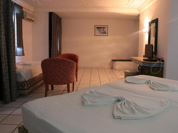 Hotel Le Khalife : photo 10 de la chambre chambre familiale - vue sur montagne