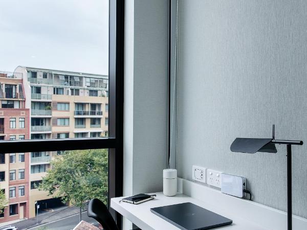 Kith Hotel Darling Harbour : photo 1 de la chambre petit hébergement lit queen-size