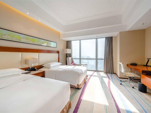 Crowne Plaza Wuxi Taihu, an IHG Hotel : photo 1 de la chambre chambre double standard avec 2 lits doubles