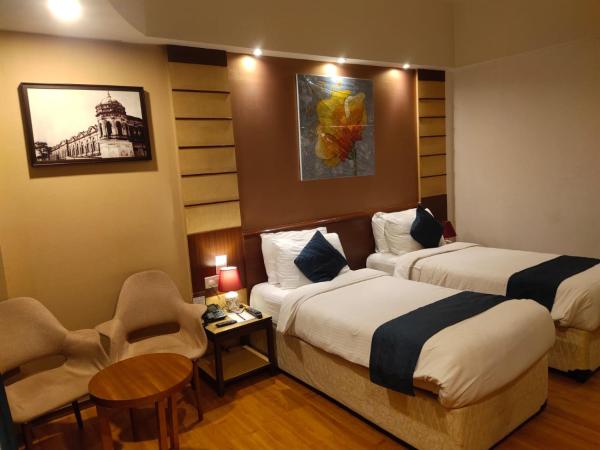 Hotel the Plaza : photo 1 de la chambre chambre double standard