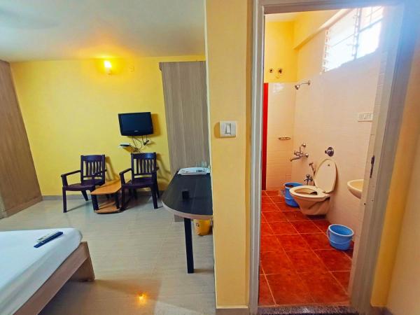 Shree Ganesh Regency : photo 6 de la chambre chambre double standard avec ventilateur