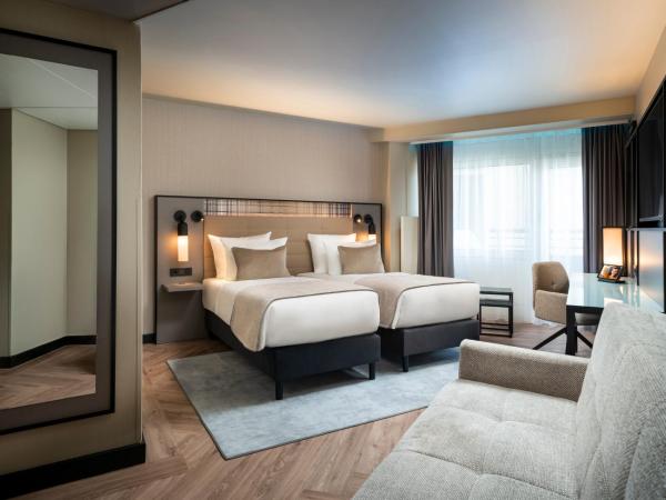 Leonardo Royal Hotel Frankfurt : photo 2 de la chambre chambre familiale quadruple