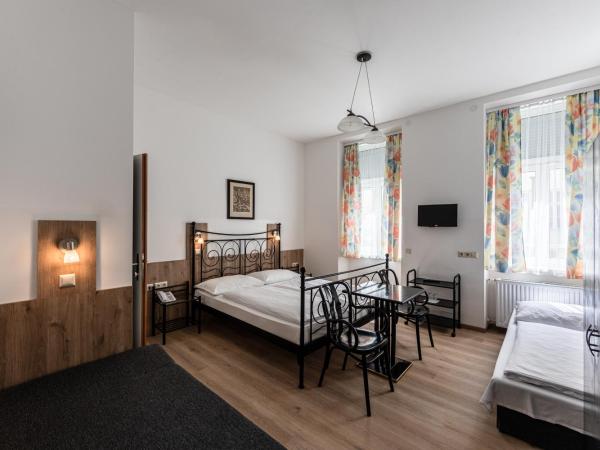 Hotel Terminus : photo 5 de la chambre chambre triple