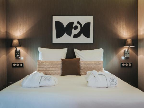 Hôtel Henry II Beaune Centre : photo 10 de la chambre chambre double supérieure