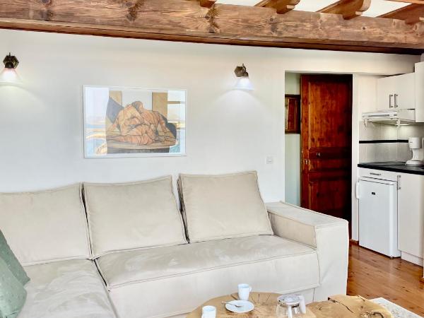 Erietta Suites : photo 7 de la chambre suite de luxe avec balcon et vue sur la mer