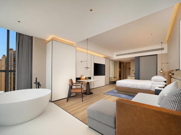 Four Points by Sheraton Chengdu, High-Tech Zone Exhibition Center : photo 3 de la chambre chambre lit king-size premium