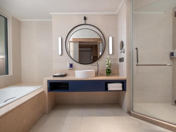 voco Guangzhou Shifu, an IHG Hotel : photo 1 de la chambre 1 king premium xiguan street view