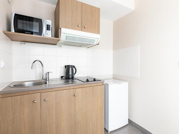 Appart'City Confort Angers : photo 6 de la chambre grand appartement