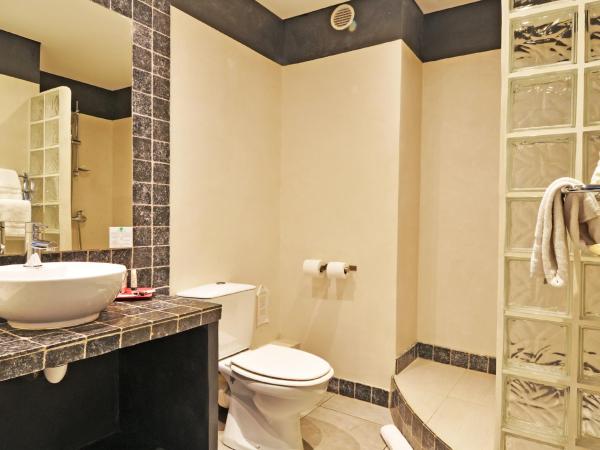 Golfe Hotel : photo 1 de la chambre chambre double confort avec terrasse