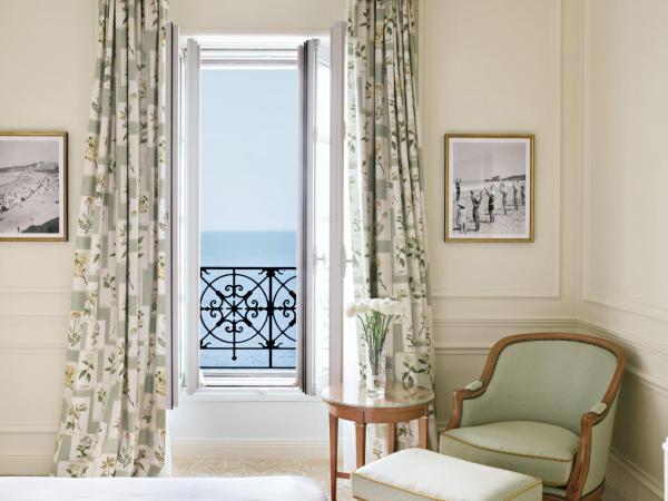 Hôtel du Palais Biarritz, in The Unbound Collection by Hyatt : photo 3 de la chambre chambre lits jumeaux classique deluxe - vue sur océan