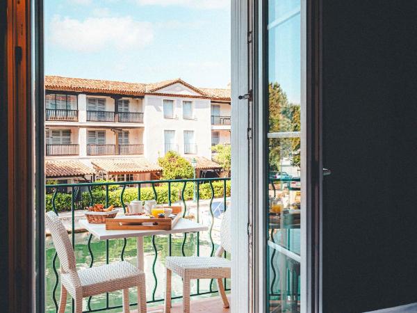 Le Suffren Hôtel : photo 5 de la chambre chambre double supérieure avec balcon - vue sur canal