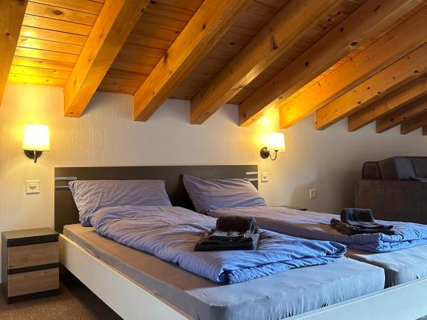 Touristenheim Bergfreude : photo 7 de la chambre chambre familiale avec balcon