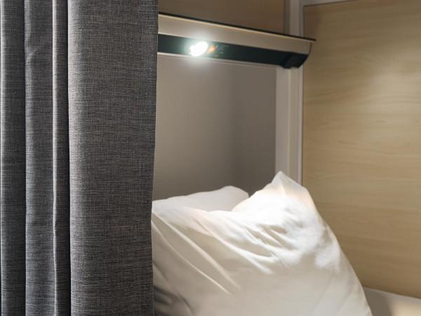 Auberge Internationale de Quebec - HI CANADA : photo 4 de la chambre lit simple dans dortoir pour femmes de 8 lits