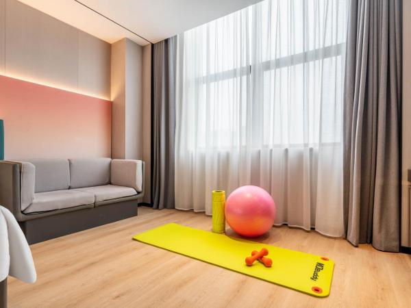 CheerMay Hotel - Beijing Conference Center : photo 3 de la chambre chambre lit king-size sport