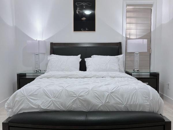 House of Daizy Home : photo 8 de la chambre chambre double avec salle de bains commune