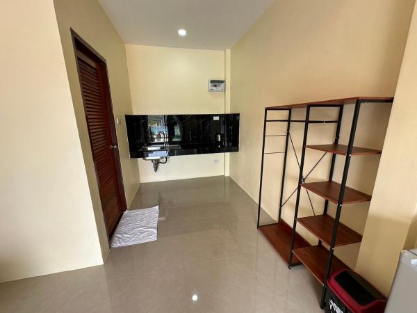 พัชรี รีสอร์ท ภูเก็ต Patcharee Resort Phuket : photo 2 de la chambre chambre lit king-size - vue sur piscine