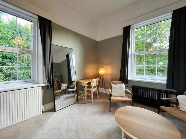 Mossley Hill Retreat : photo 8 de la chambre suite deluxe avec lit king-size