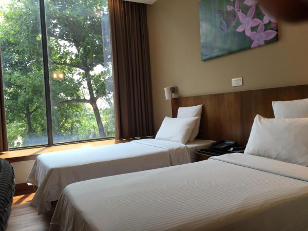 Siloso Beach Resort - Sentosa : photo 4 de la chambre chambre double ou lits jumeaux supérieure