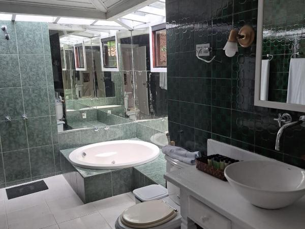 Barracuda Eco Resort Búzios : photo 6 de la chambre master family suite with spa bath