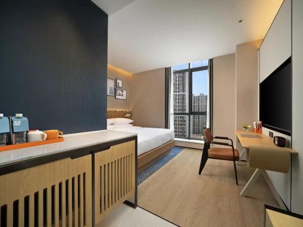 Four Points by Sheraton Chengdu, High-Tech Zone Exhibition Center : photo 1 de la chambre chambre lit king-size supérieure