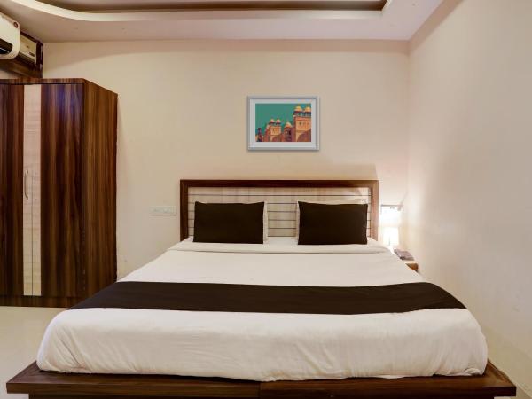 Super Hotel O 16428 Hotel Vaishnavi Inn : photo 2 de la chambre petite chambre simple