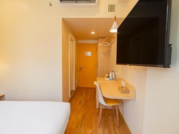 Bloom Hotel - Richmond Road : photo 3 de la chambre chambre lit queen-size deluxe