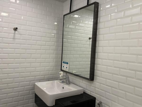 Simply Sleep Hostel : photo 9 de la chambre chambre simple sans fenêtre