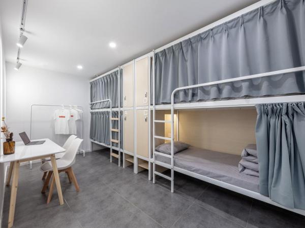 Forest Hostel Shanghai Jing'an : photo 3 de la chambre lit dans dortoir pour hommes de 4 lits