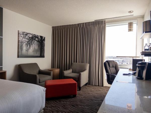 Carriage House Hotel and Conference Centre : photo 5 de la chambre chambre lit king-size premium - récemment rénovée