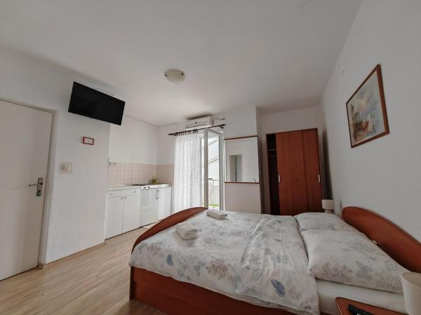 Apartments & Rooms Samohod : photo 3 de la chambre studio