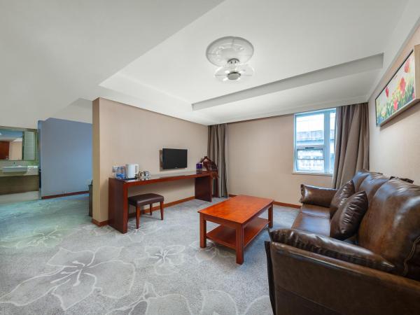 Zhongyi Hotel - Guangzhou Feixiang Park Metro Station Wanda Plaza : photo 4 de la chambre suite affaires
