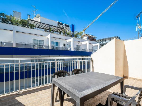 Apartamentos La Rosita Old Town B-21 : photo 3 de la chambre appartement 1 chambre avec terrasse