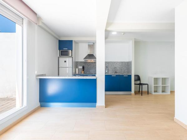 Apartamentos La Rosita Old Town B-21 : photo 6 de la chambre appartement 1 chambre avec terrasse