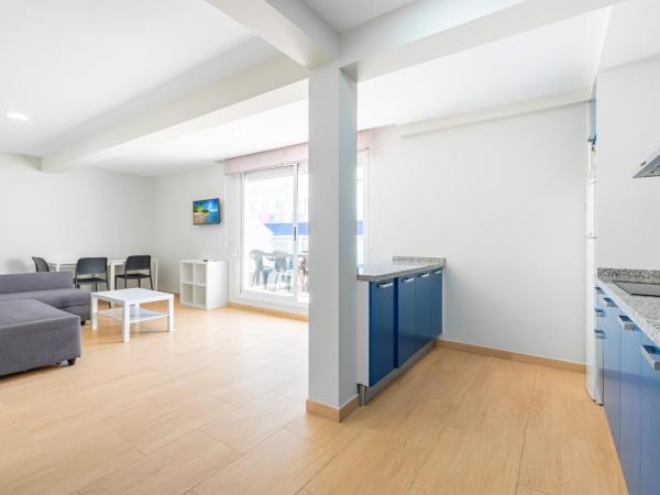 Apartamentos La Rosita Old Town B-21 : photo 7 de la chambre appartement 1 chambre avec terrasse