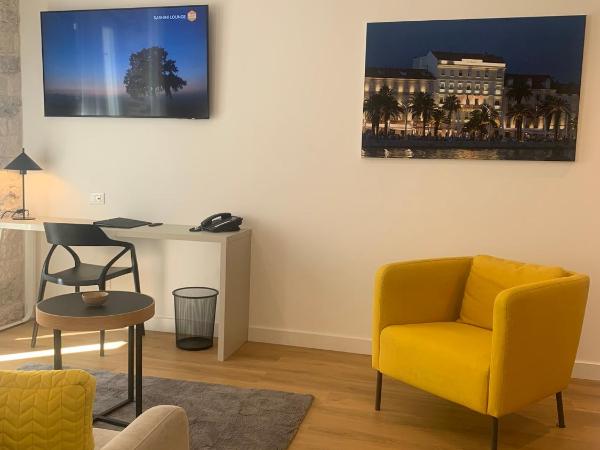 Priuli Luxury Rooms : photo 8 de la chambre chambre lit king-size deluxe - vue sur ville